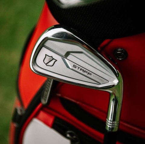 Wilson, kij golfowy iron 7 STAFF MODEL CB FORGED, meski, szaft stalowy typ stiff