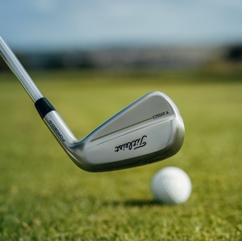 Titleist, zestaw kijów ironów do golfa model T250, 5-PW-SW (stalowy shaft regular)