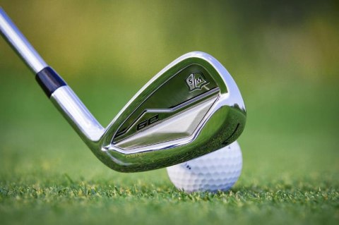 Wilson Staff zestaw kijów ironów do golfa D9 FORGED (stalowy shaft, stiff) 5-PW Wilson Staff zestaw kijów ironów do golfa D9 FORGED (stalowy shaft, stiff) 5-PW