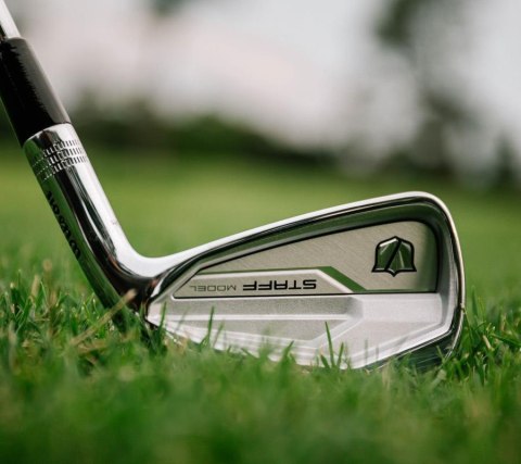 Zestaw kijów ironów do golfa Wilson STAFF MODEL CB 2024 (stalowy shaft regular) 5-PW